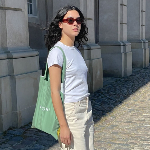 THE ONE TOTE NUORI 